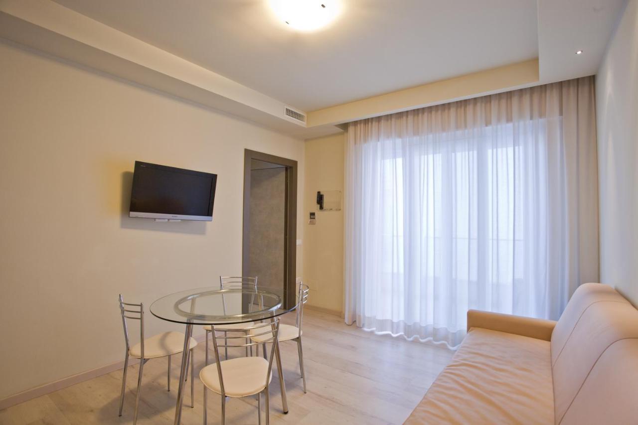 צ'סנטיקו Residence Elisabetta מראה חיצוני תמונה