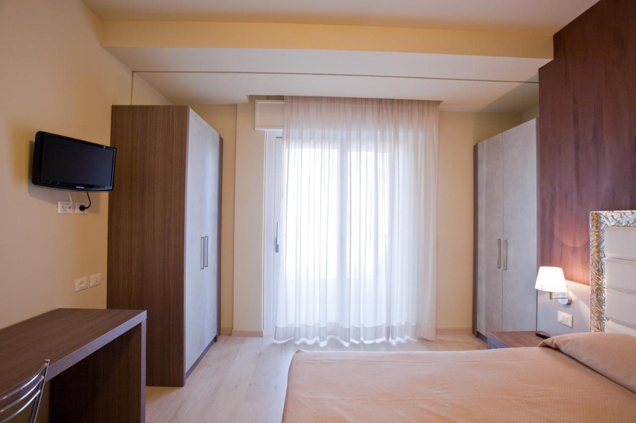צ'סנטיקו Residence Elisabetta מראה חיצוני תמונה